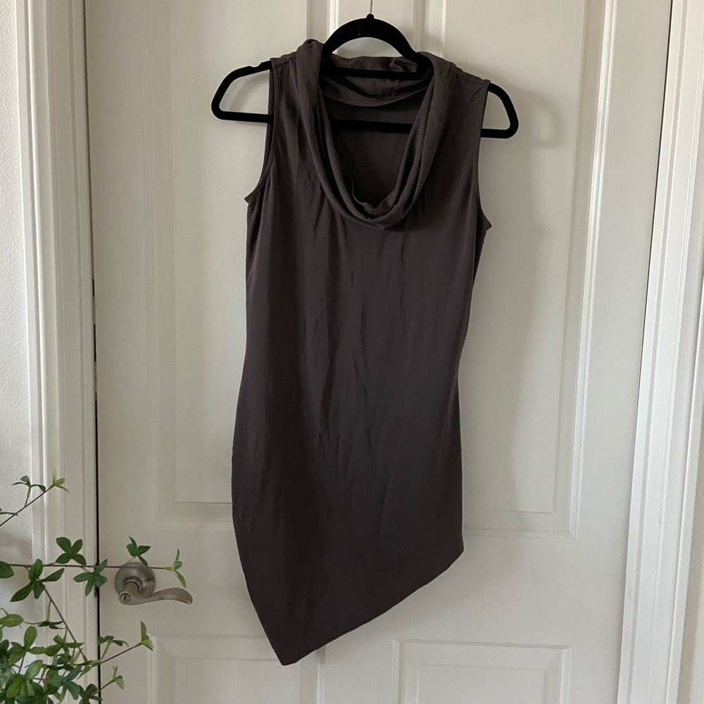 St John Turtleneck Tank Top Size Small Brown